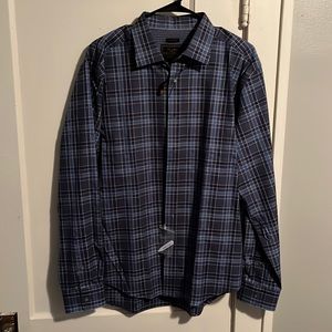 NEW JOS. A. Bank Men’s Navy tailored fit dress shirt (Large)